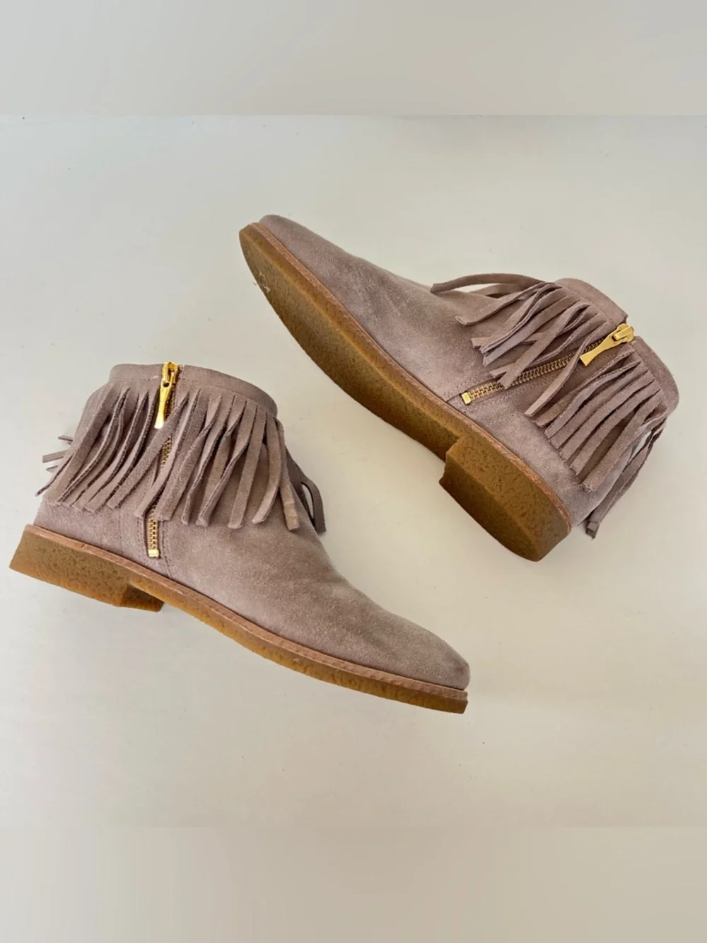 KATE SPADE New York Betsie Taupe Suede Fringes Booties Ankle Boots Sz 8 M